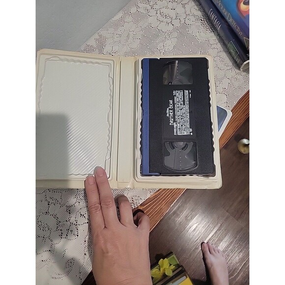 Walt Disney Lot Of 4 Vhs Tapes Great Mouse Detective Pocahontas Brother Bear... - Picture 14 of 15